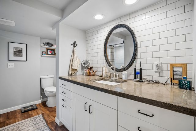 917 14th Street, West Des Moines, IA 50265