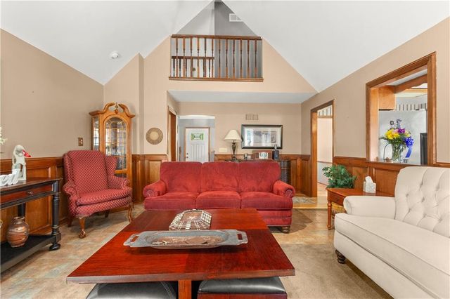 400 N Persimmon Drive, Olathe, KS 66061