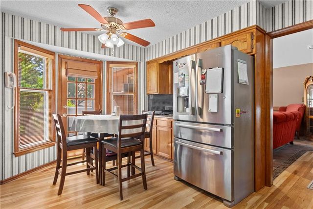 400 N Persimmon Drive, Olathe, KS 66061