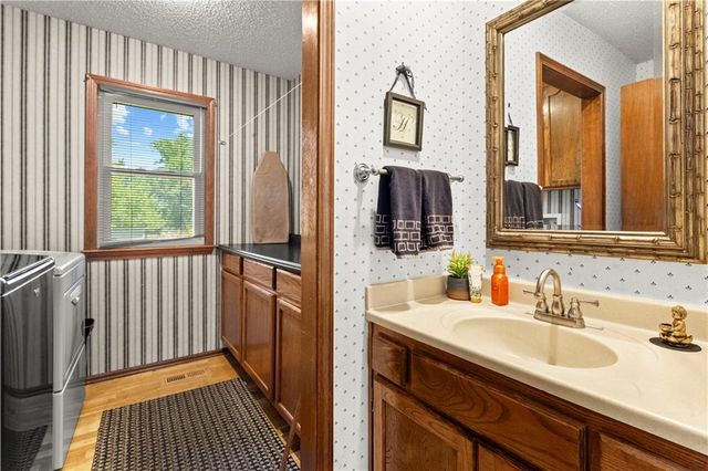400 N Persimmon Drive, Olathe, KS 66061