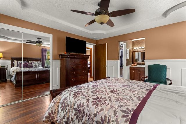 400 N Persimmon Drive, Olathe, KS 66061