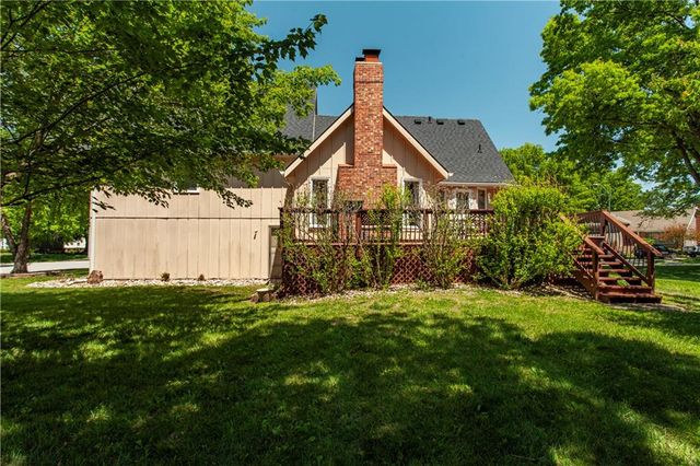 400 N Persimmon Drive, Olathe, KS 66061
