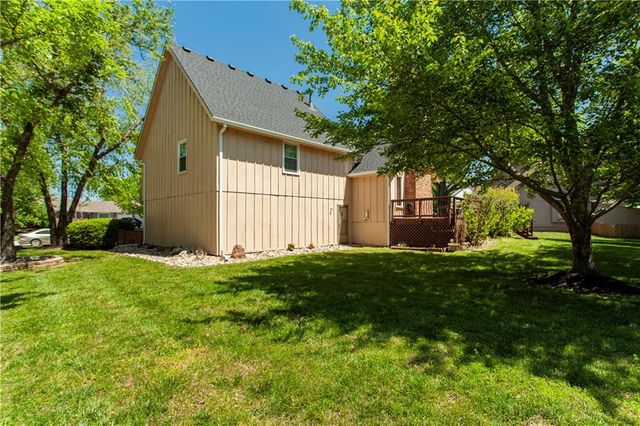 400 N Persimmon Drive, Olathe, KS 66061