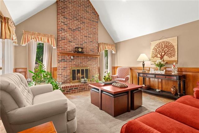 400 N Persimmon Drive, Olathe, KS 66061
