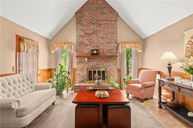 400 N Persimmon Drive, Olathe, KS 66061