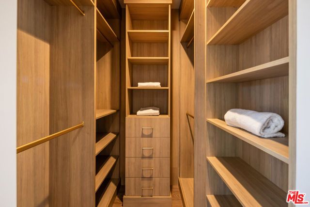 344 N Vista Street, Los Angeles, CA 90036