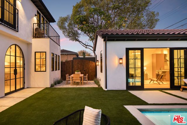 344 N Vista Street, Los Angeles, CA 90036