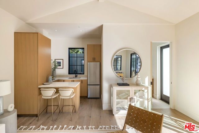 344 N Vista Street, Los Angeles, CA 90036