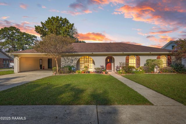 104 Kent Circle, Lafayette, LA 70508