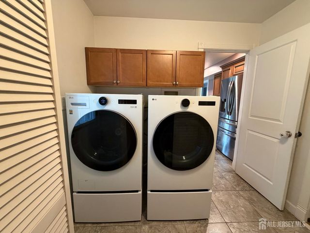 3 Netherwood Circle, Edison, NJ 08820