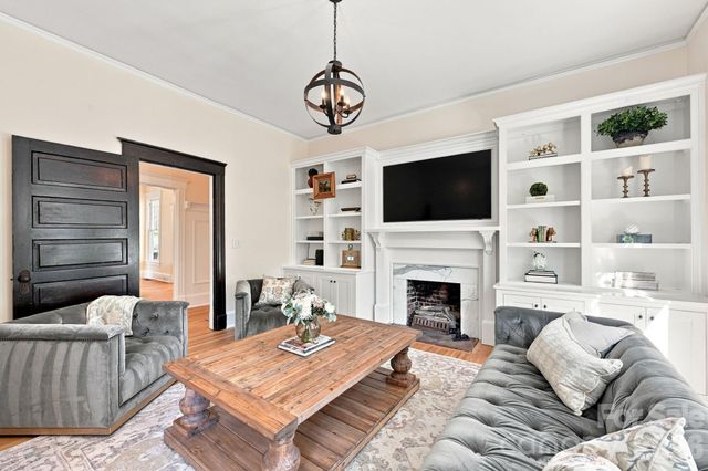 559 N Main Street, Davidson, NC 28036