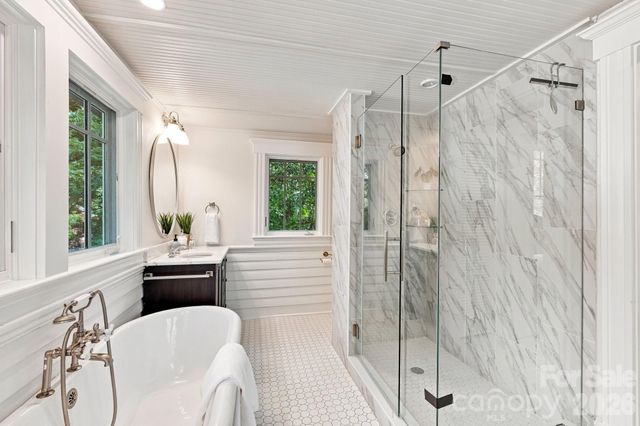 559 N Main Street, Davidson, NC 28036