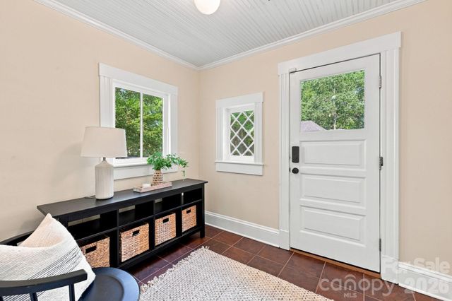 559 N Main Street, Davidson, NC 28036