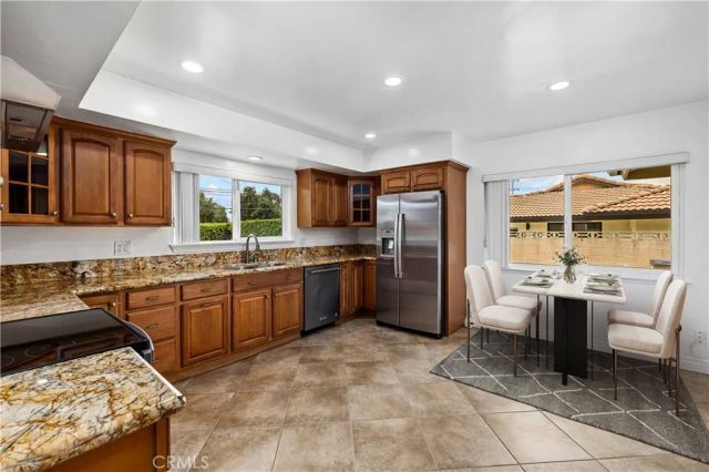 102 W Monterrey Drive, Claremont, CA 91711