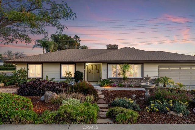 102 W Monterrey Drive, Claremont, CA 91711