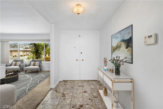 102 W Monterrey Drive, Claremont, CA 91711