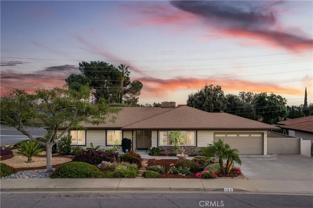 102 W Monterrey Drive, Claremont, CA 91711