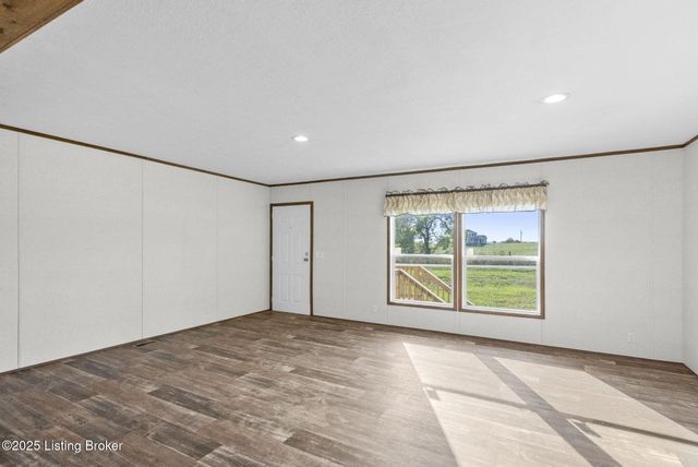 3459 Knox Lillard Rd, Sanders, KY 41083