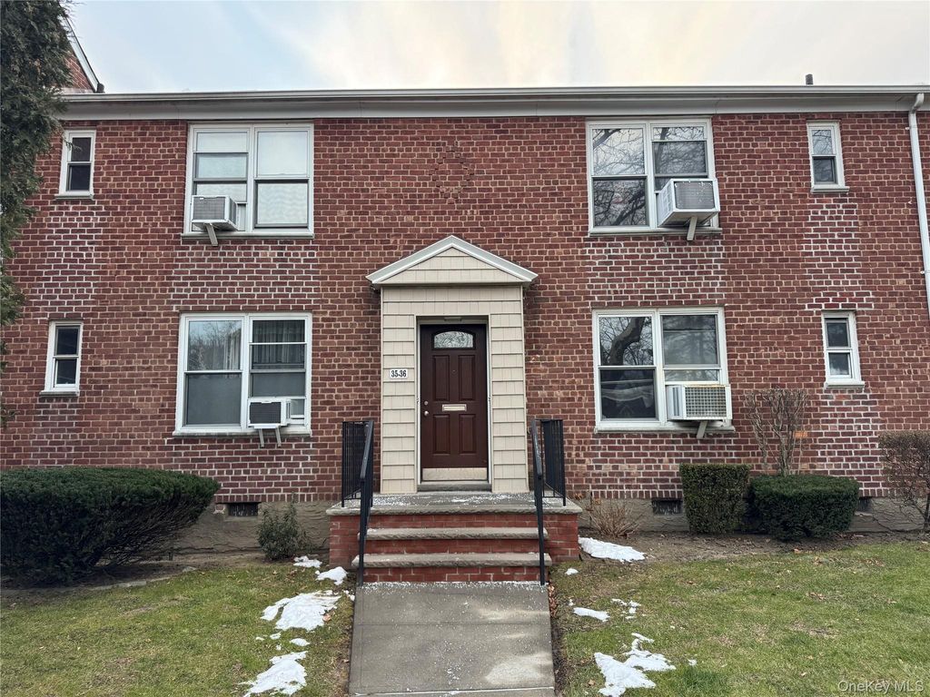 35-36 Clearview Expy 369, Bayside, NY 11361