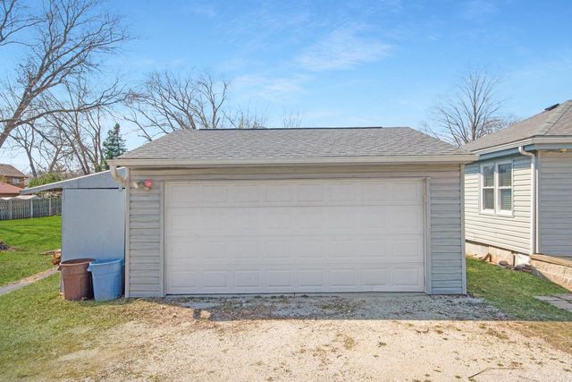 1521 Skinner DRIVE, Twin Lakes, WI 53181