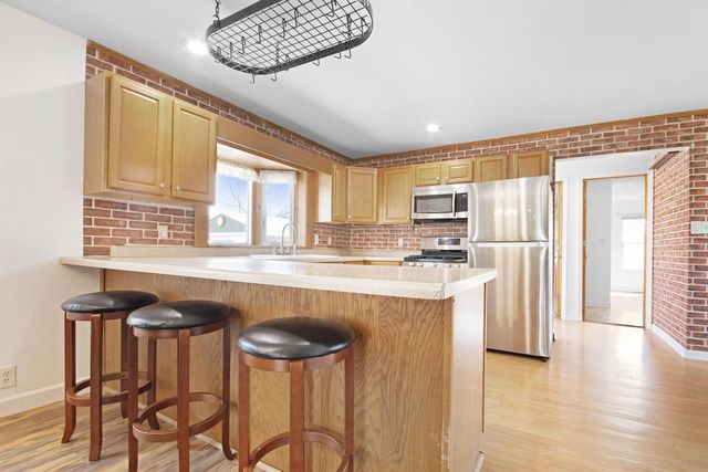 1521 Skinner DRIVE, Twin Lakes, WI 53181