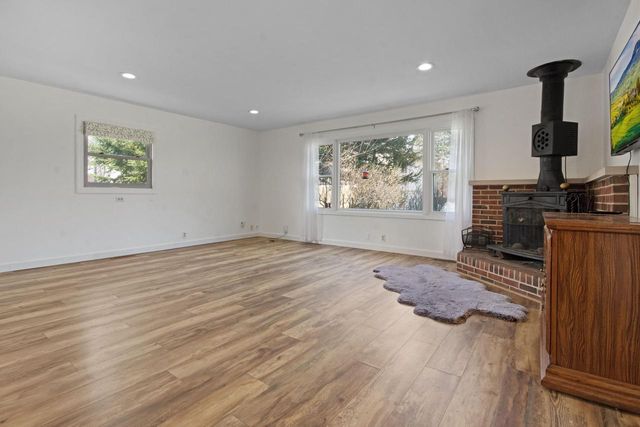 1521 Skinner DRIVE, Twin Lakes, WI 53181