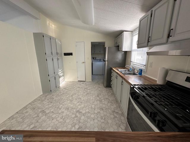 215 JOAN DR #2, Bear, DE 19701
