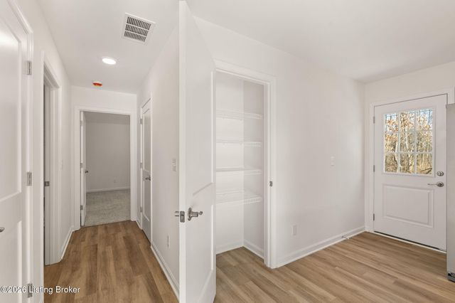 124 CORAL RIDGE Way, Hillview, KY 40229