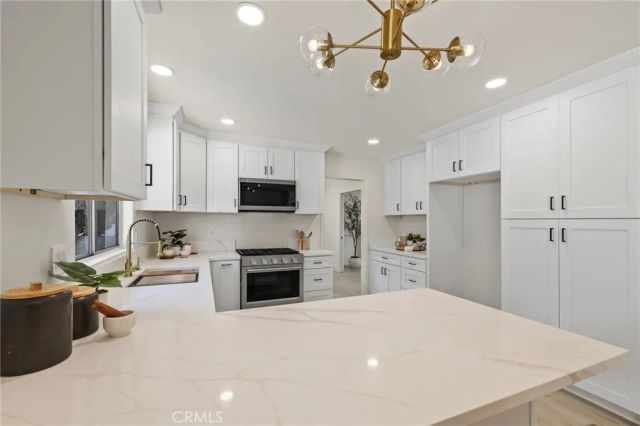 821 S Fairmont Way, Orange, CA 92869