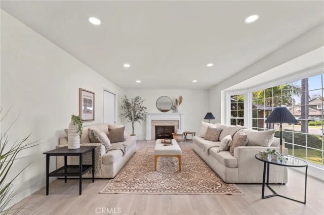 821 S Fairmont Way, Orange, CA 92869