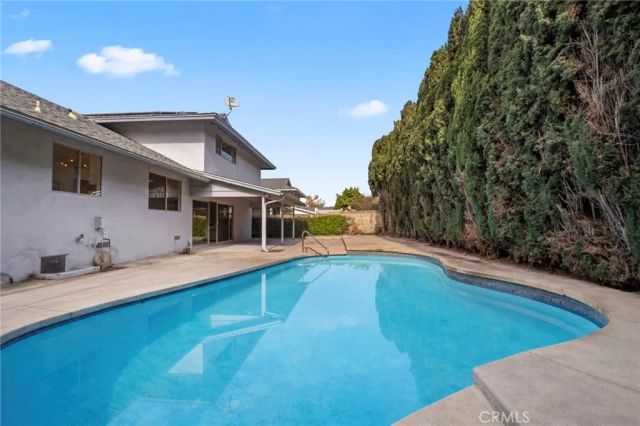 821 S Fairmont Way, Orange, CA 92869