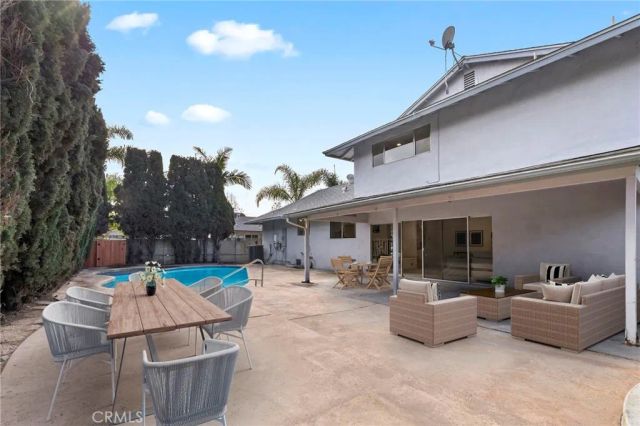 821 S Fairmont Way, Orange, CA 92869