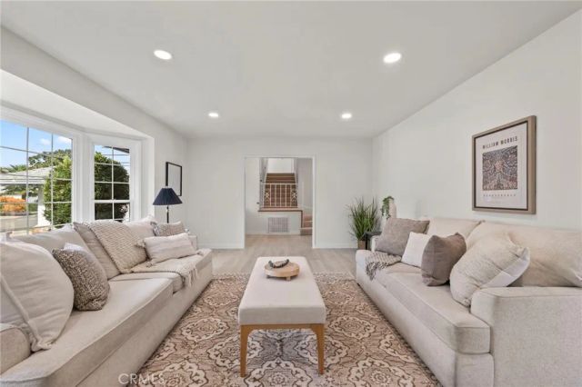 821 S Fairmont Way, Orange, CA 92869