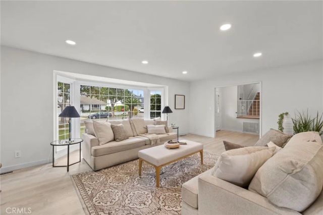 821 S Fairmont Way, Orange, CA 92869