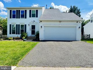 11608 SCARLET LEAF CIR, Germantown, MD 20876
