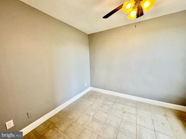 1000 S 6TH ST, Philadelphia, PA 19147