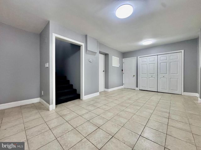 1000 S 6TH ST, Philadelphia, PA 19147