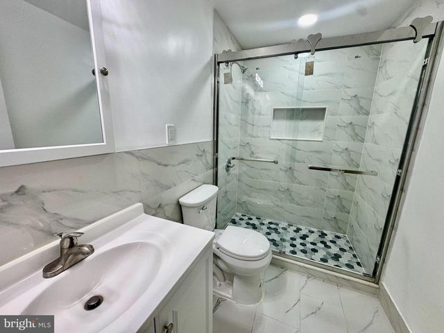 1000 S 6TH ST, Philadelphia, PA 19147