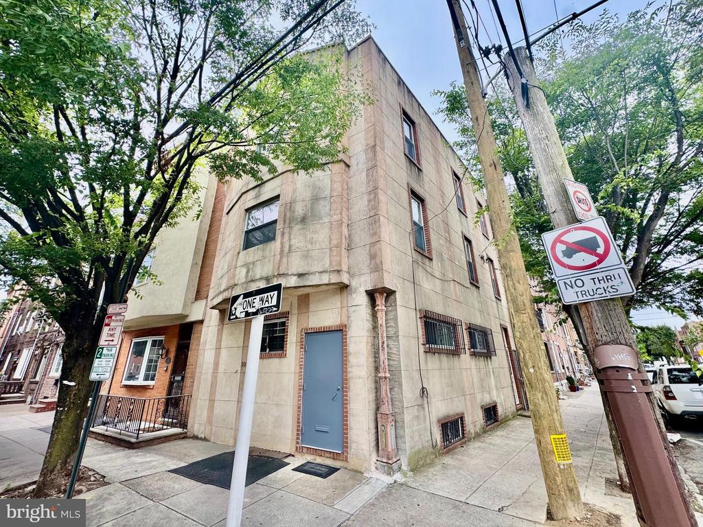 1000 S 6TH ST, Philadelphia, PA 19147