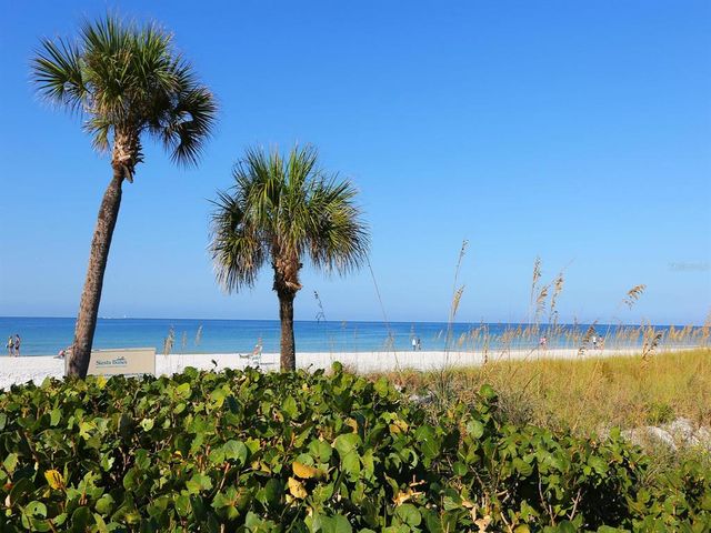 6204 MIDNIGHT PASS ROAD 102, Sarasota, FL 34242