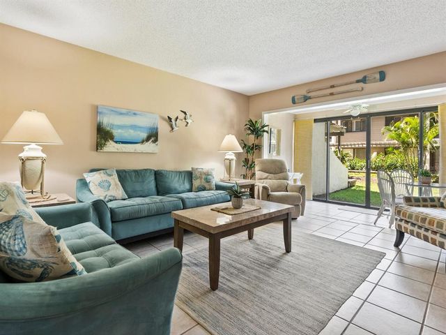 6204 MIDNIGHT PASS ROAD 102, Sarasota, FL 34242