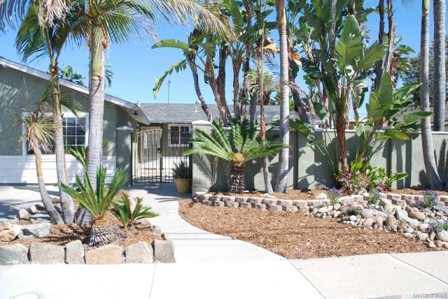 8330 Beaver Lake Dr, San Diego, CA 92119