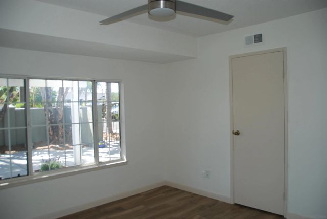 8330 Beaver Lake Dr, San Diego, CA 92119