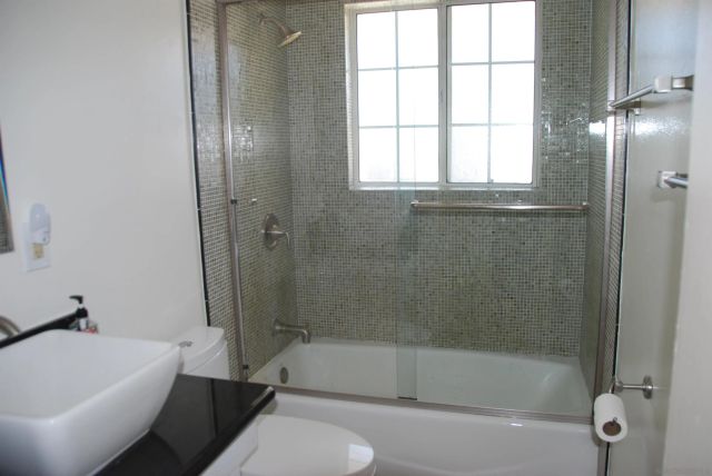 8330 Beaver Lake Dr, San Diego, CA 92119