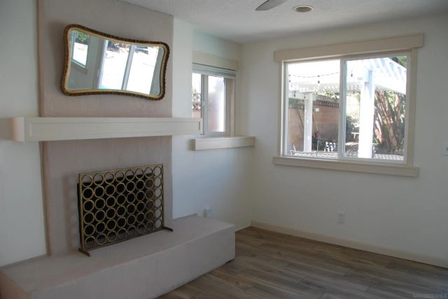8330 Beaver Lake Dr, San Diego, CA 92119