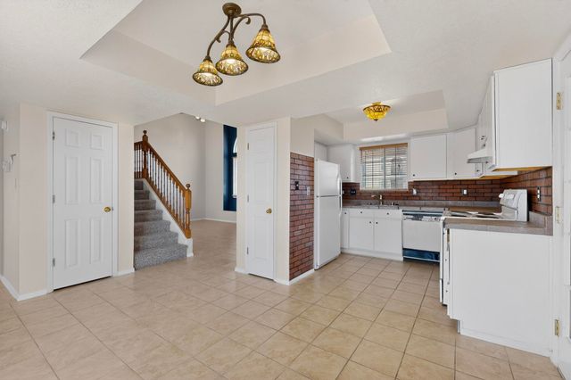 1793 Strawberry Drive NE, Rio Rancho, NM 87144