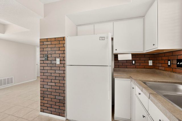 1793 Strawberry Drive NE, Rio Rancho, NM 87144