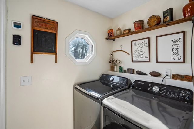 2445 NE 53rd Court, Des Moines, IA 50317