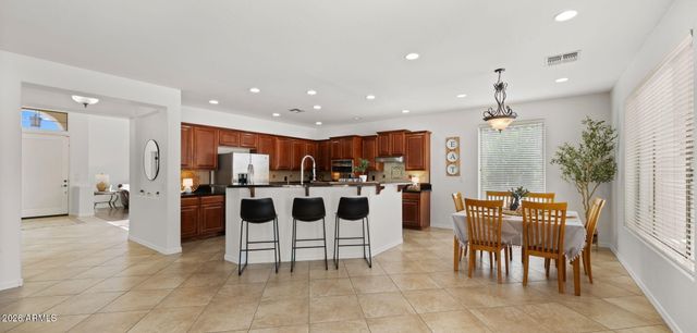 3854 E RAVENSWOOD Drive, Gilbert, AZ 85298