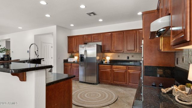3854 E RAVENSWOOD Drive, Gilbert, AZ 85298